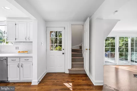 Entry Way - 2 Forest Rd, Wayne, PA 19087 photo 10 of 10