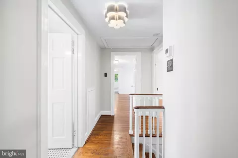 Entry Way - 2 Forest Rd, Wayne, PA 19087 photo 8 of 10