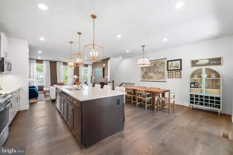 237 W Harvey Ln, Media, PA 19063