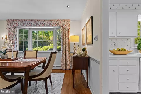 Dining - 590 Cricket Ln, Wayne, PA 19087 photo 3 of 3