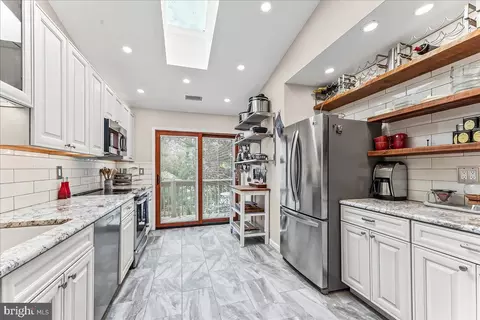 409 Pritchard Pl, Newtown Square, PA 19073