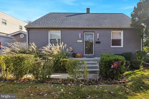 4410 School Ln, Drexel Hill, PA 19026