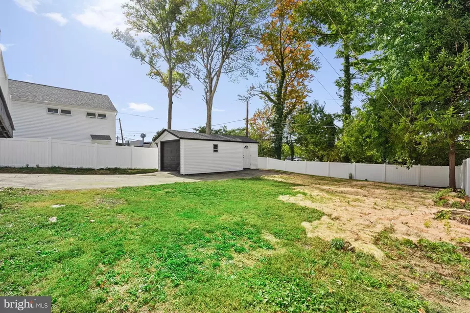Exterior - 14 W Ann Rd, Broomall, PA 19008 photo 3 of 4