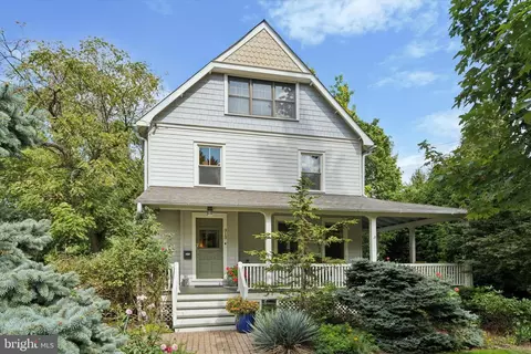 313 Dickinson Ave, Swarthmore, PA 19081