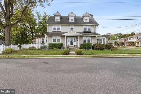 201 S Highland Rd, Springfield, PA 19064