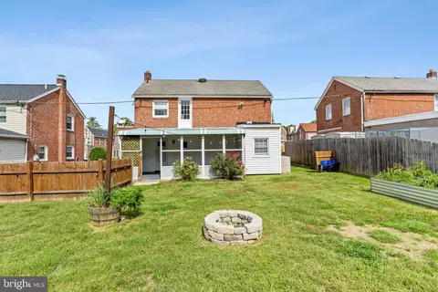 Exterior - 30 Wayne Ave, Springfield, PA 19064 photo 4 of 6