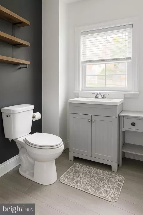 Bath - 30 Wayne Ave, Springfield, PA 19064 photo 1 of 2
