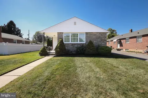 Exterior - 838 Springhaven Rd, Springfield, PA 19064 photo 1 of 7