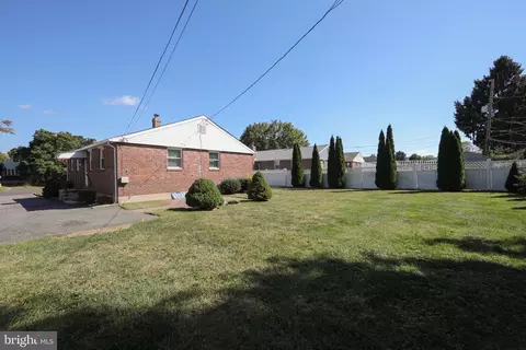 Exterior - 838 Springhaven Rd, Springfield, PA 19064 photo 5 of 7