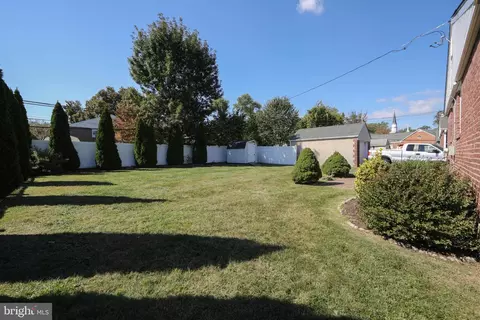 Exterior - 838 Springhaven Rd, Springfield, PA 19064 photo 3 of 7