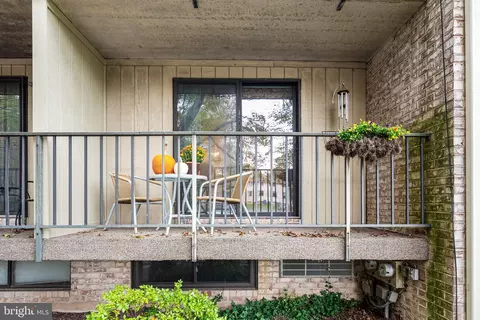 340 A Saybrook Ln, Wallingford, PA 19086
