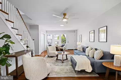 171 N Carol Blvd, Darby, PA 19082