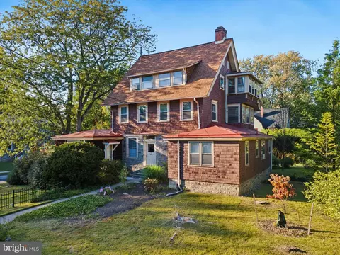 29 W Stratford Ave, Lansdowne, PA 19050