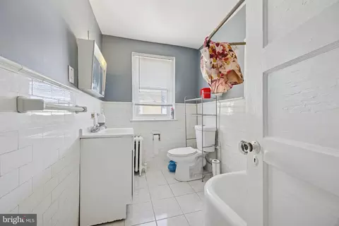 Bath - 107 S Keystone Ave, Darby, PA 19082 photo 1 of 1