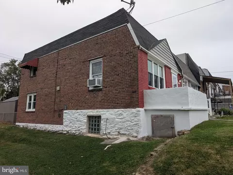 1412 Simpson St, Marcus Hook, PA 19061 photo 4