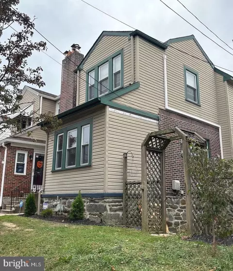 81 Florence Ave, Sharon Hill, PA 19079