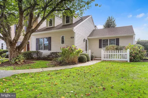 406 Meadow Ct #406, Glen Mills, PA 19342