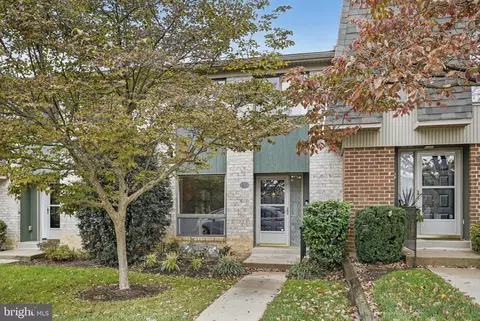 907 Putnam Blvd #106, Wallingford, PA 19086