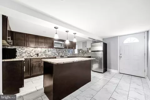 418 Hampden Rd, Darby, PA 19082