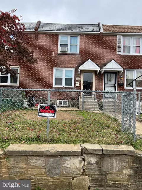 220 Weymouth Rd, Darby, PA 19023