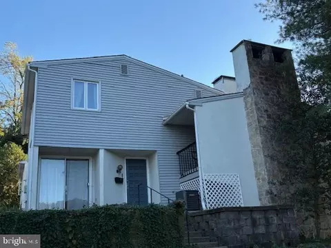 306 Belpaire Ct, Newtown Square, PA 19073