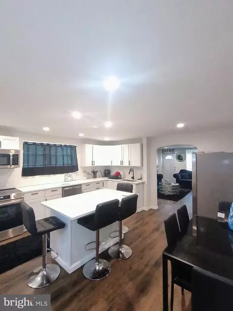 129 Branford Rd, Darby, PA 19023