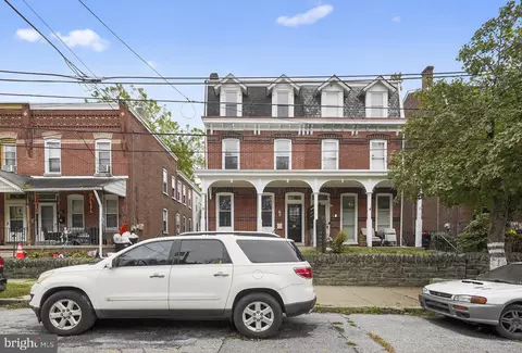 15 E 18th St, Chester, PA 19013
