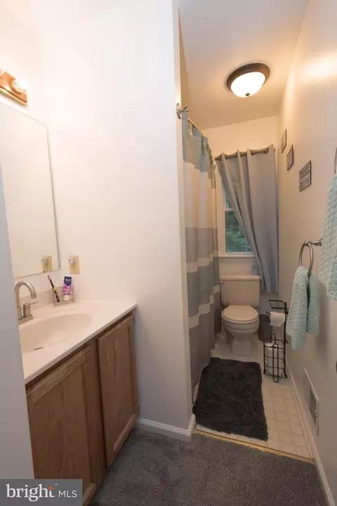 4001 Fox Mill Dr, Boothwyn, PA 19061 photo 33