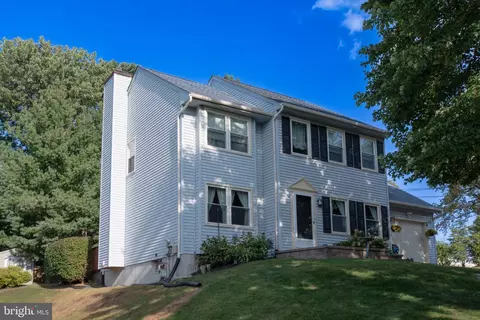 4001 Fox Mill Dr, Boothwyn, PA 19061 photo 3