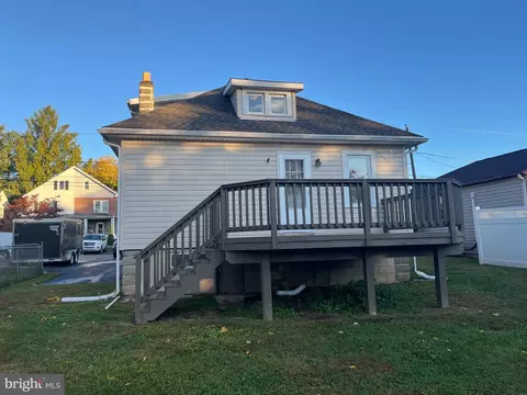 Exterior - 935 Galbraith Ave, Chichester, PA 19061 photo 2 of 4