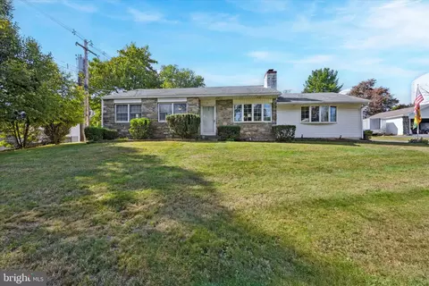 5 Blackhorse Ln, Media, PA 19063