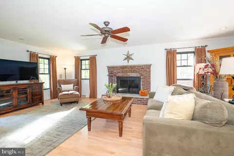 Other - 800 Maple Glen Ln, Wayne, PA 19087 photo 1 of 18