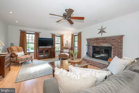 Other - 800 Maple Glen Ln, Wayne, PA 19087 photo 4 of 18