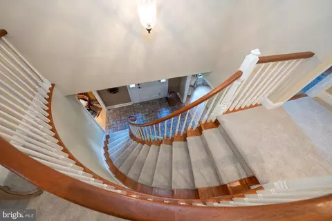 Entry Way - 800 Maple Glen Ln, Wayne, PA 19087 photo 3 of 6