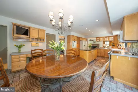 Other - 800 Maple Glen Ln, Wayne, PA 19087 photo 7 of 18