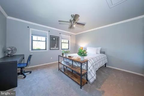Bedroom - 800 Maple Glen Ln, Wayne, PA 19087 photo 7 of 8