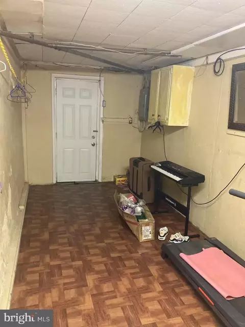 275 Glendale Rd, Darby, PA 19082 photo 17