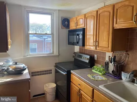 275 Glendale Rd, Darby, PA 19082 photo 5