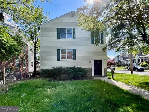 200 Barker Ave, Sharon Hill, PA 19079