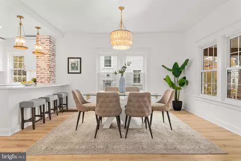 Dining - 426 W Beech Tree Ln, Wayne, PA 19087 photo 3 of 3