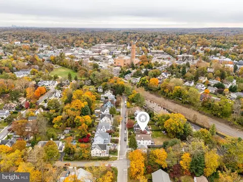 View/Area - 426 W Beech Tree Ln, Wayne, PA 19087 photo 1 of 1