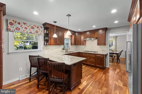 Kitchen - 144 Eaton Dr, Wayne, PA 19087 photo 2 of 3