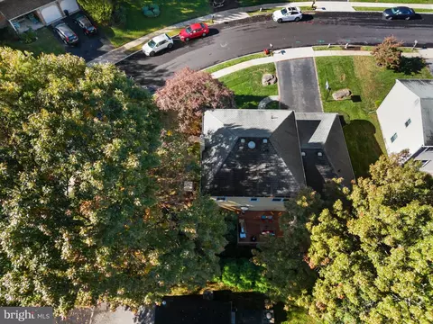 View/Area - 144 Eaton Dr, Wayne, PA 19087 photo 5 of 7