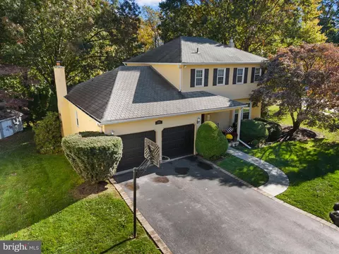 View/Area - 144 Eaton Dr, Wayne, PA 19087 photo 2 of 7