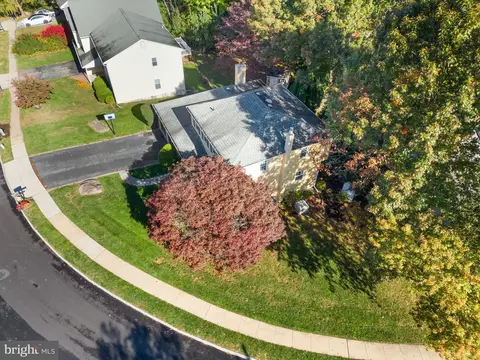 View/Area - 144 Eaton Dr, Wayne, PA 19087 photo 3 of 7