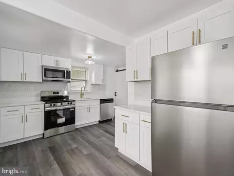 Kitchen - 1001 Sunset St, Marcus Hook, PA 19061 photo 3 of 3