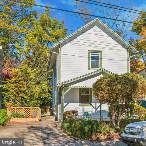 68 Garrett Ave, Bryn Mawr, PA 19010