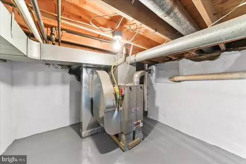 Entry Way - 4518 Post Rd, Marcus Hook, PA 19061 photo 5 of 5
