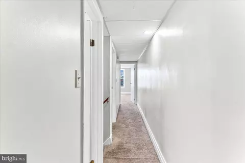 Entry Way - 4518 Post Rd, Marcus Hook, PA 19061 photo 3 of 5