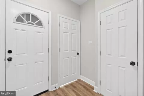 22 N Front St, Darby, PA 19023